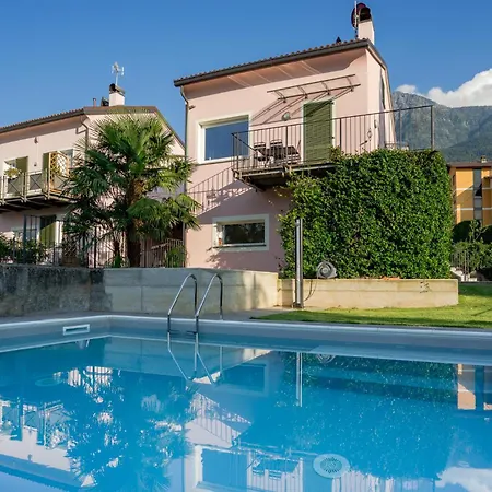 Ginevra - Swimming Pool With View Apartment Colico