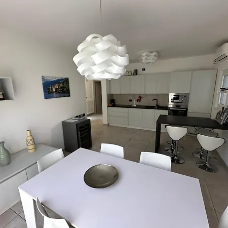 Ginevra - Swimming Pool With View Apartamento