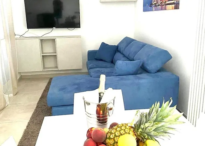 Ginevra - Swimming Pool With View アパート